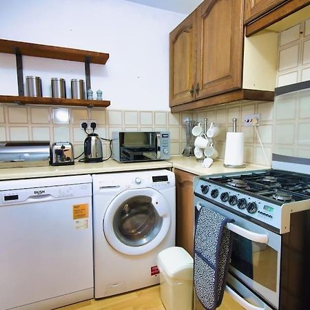 דירות לונדון Two Bed House Near Kings Cross מראה חיצוני תמונה