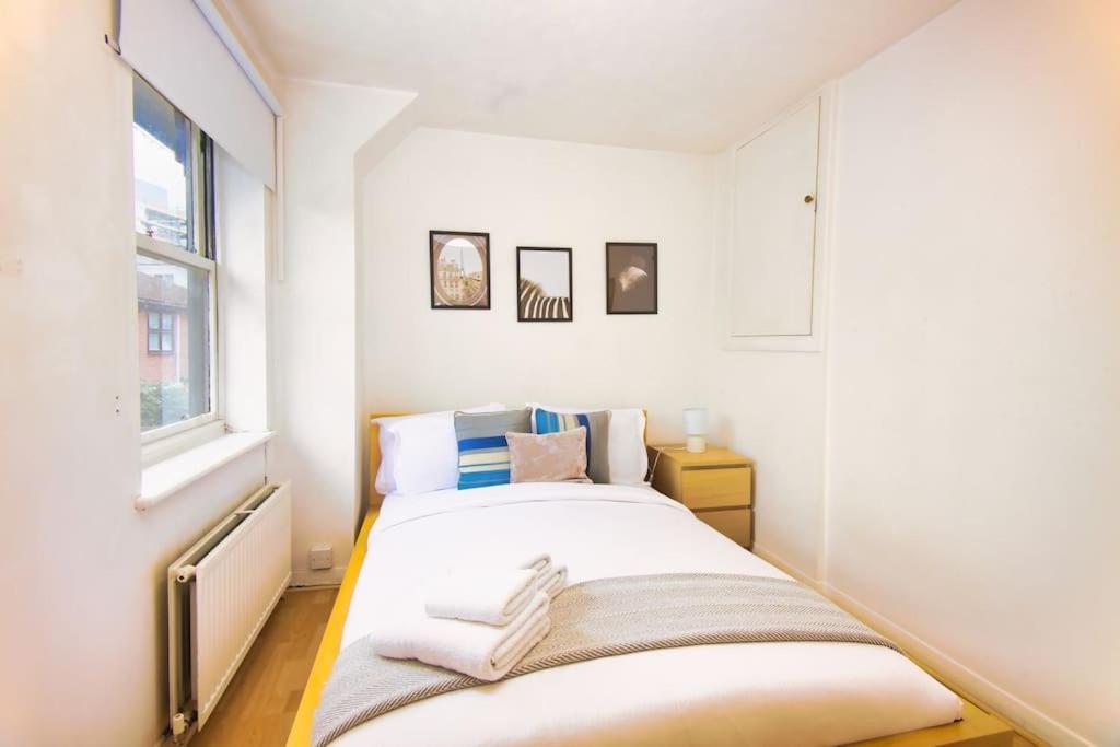דירות לונדון Two Bed House Near Kings Cross מראה חיצוני תמונה