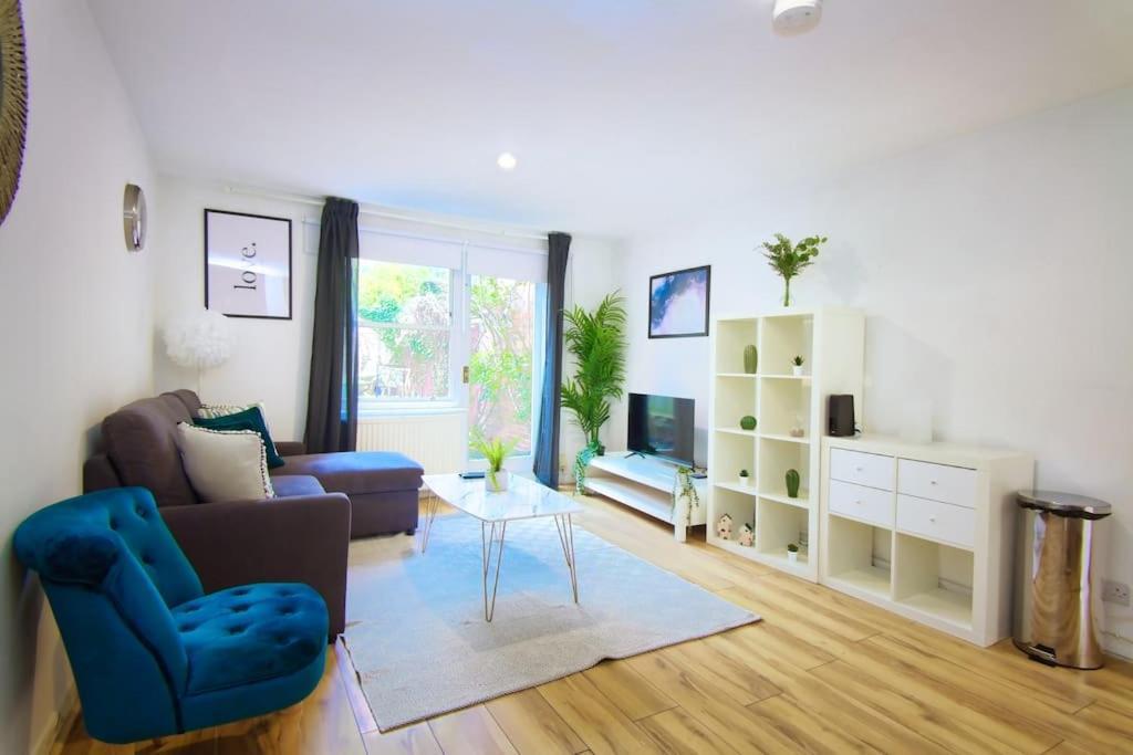 דירות לונדון Two Bed House Near Kings Cross מראה חיצוני תמונה